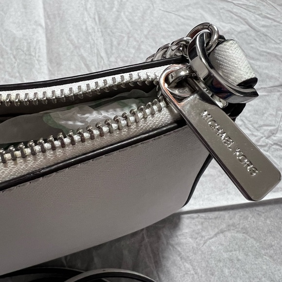 Cross body Michael Kors bag - Picture 12 of 15